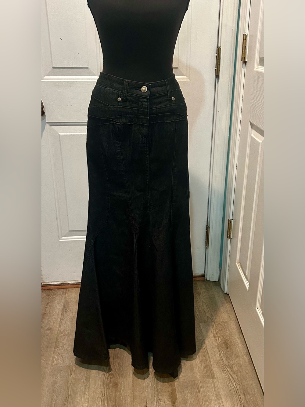 Y2K Bisou Bisou Dark Wash Maxi Flare Skirt Size 8 Denim Mermaid Long Trumpet VTG